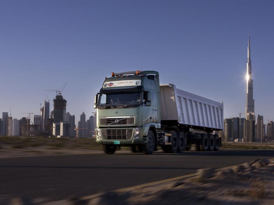  Volvo FH16 610 6x4 2008 года  (UAE) (фото 1 из 1)